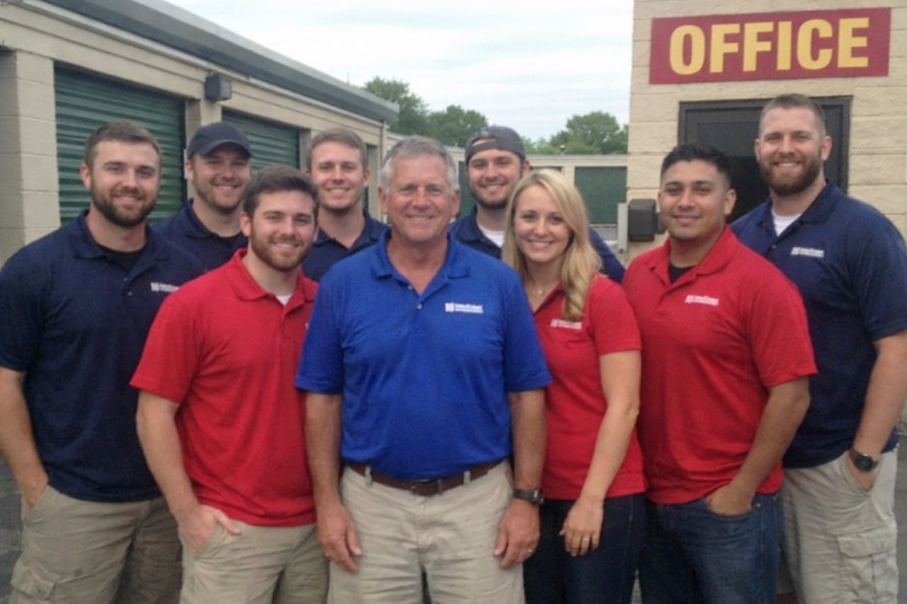 Water damage restoration professionals in Hendersonville, TN